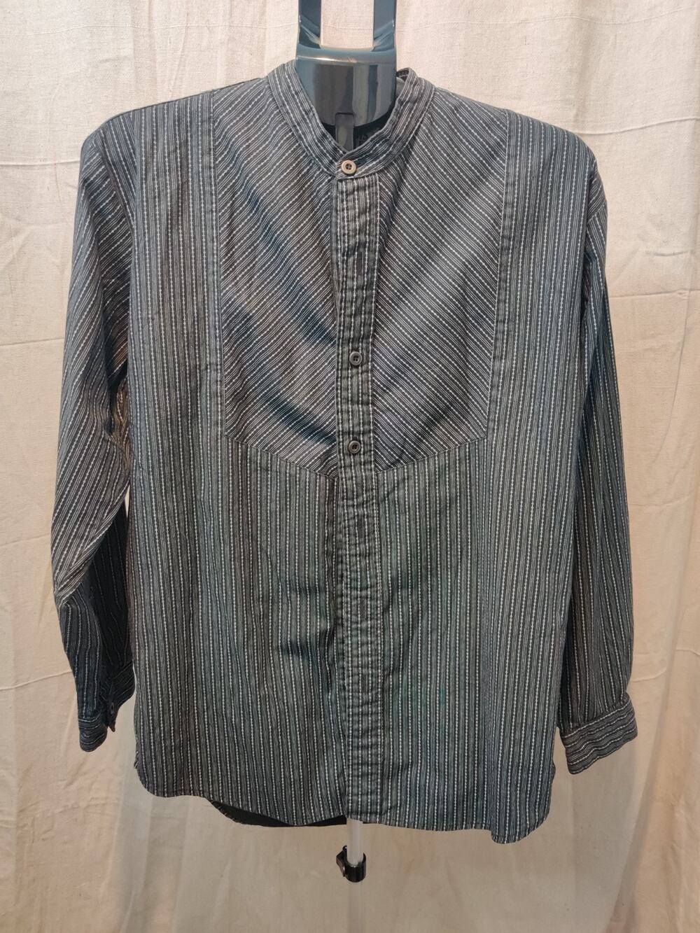 Vintage Cowboy's Turtle Button Up Shirt Men's Size Medium Striped Western Wear
